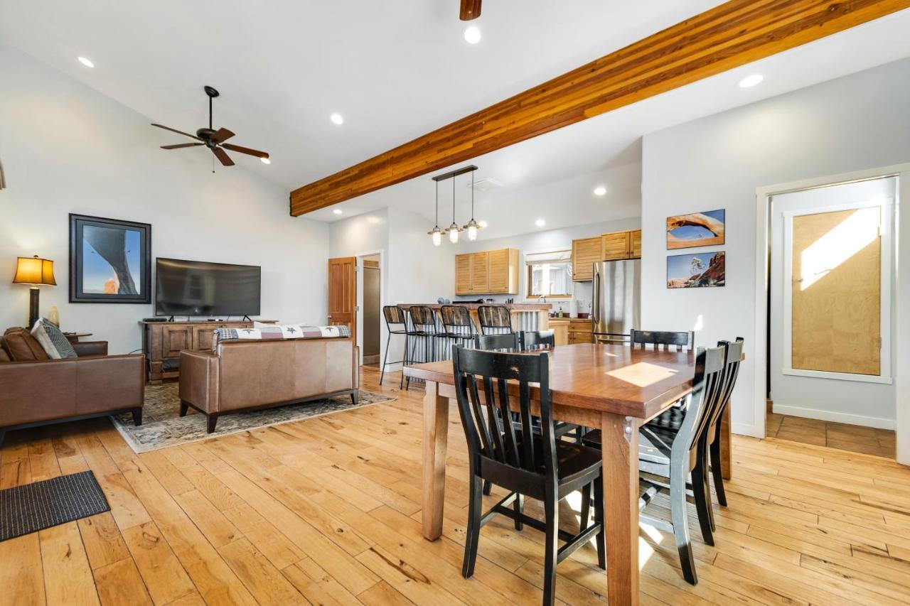 Апартаменты Moab Springs Ranch 7 Экстерьер фото